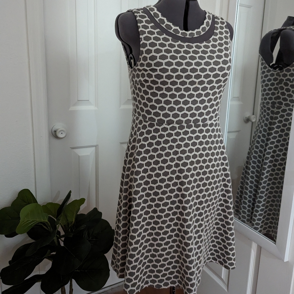 White and Grey Hexagon Dress - Size Large